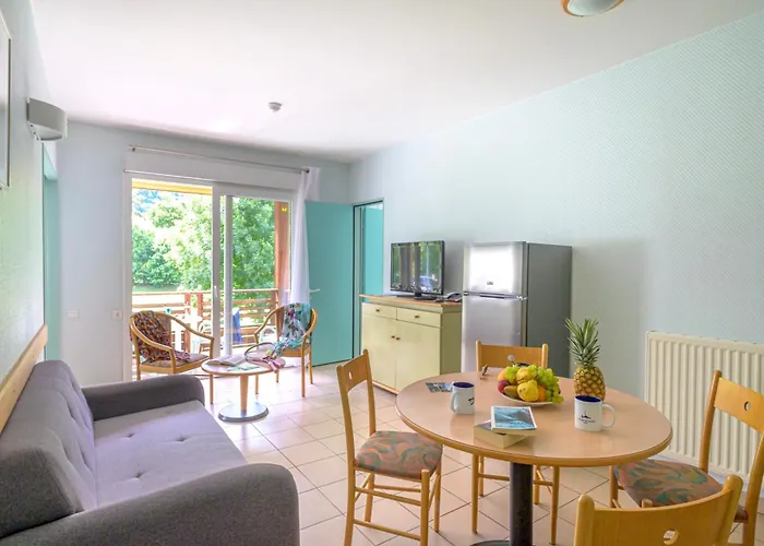 Village Club Les Balcons Des Pyrenees リゾート 3*